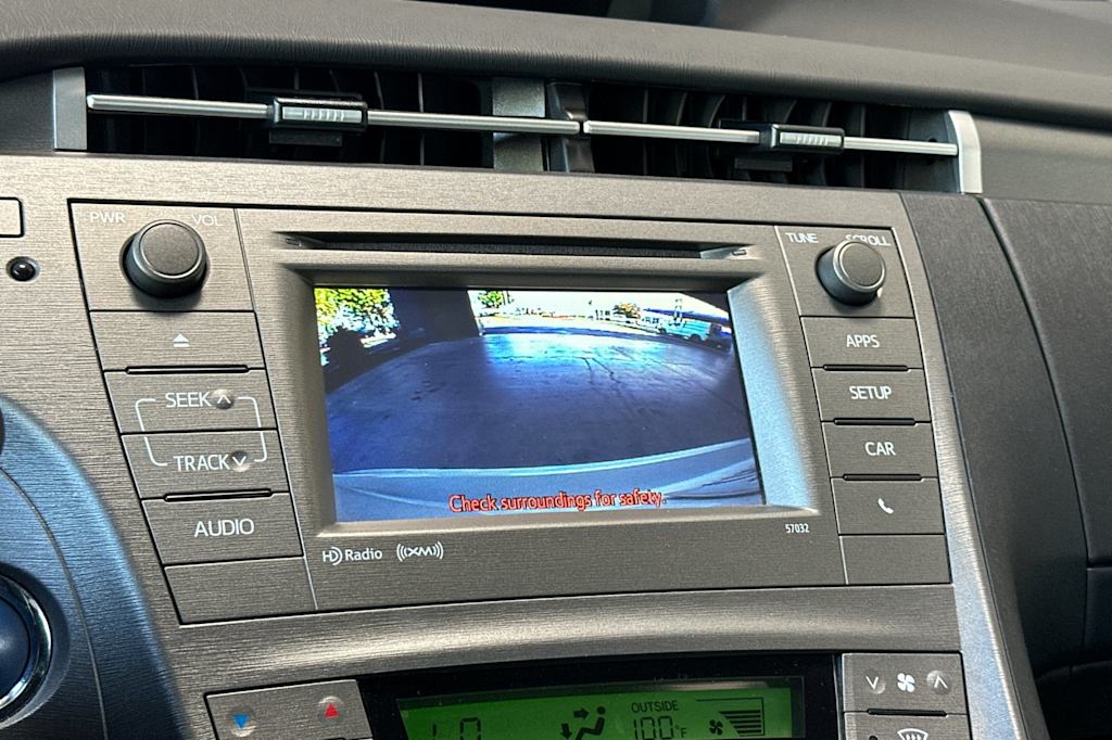 Thumbnail: 2015 Toyota Prius - 25