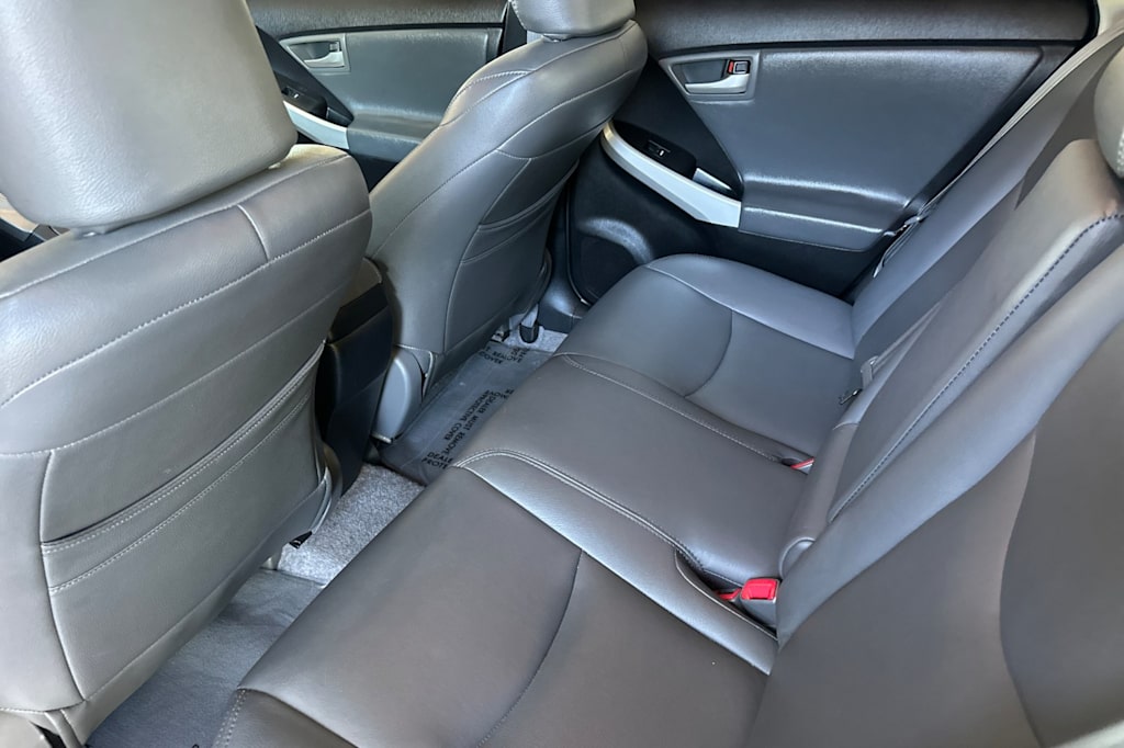 Thumbnail: 2015 Toyota Prius - 11