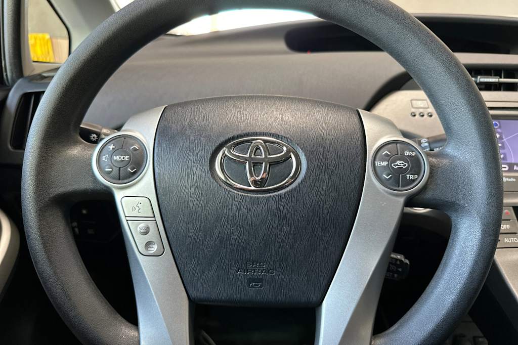 Thumbnail: 2015 Toyota Prius - 28