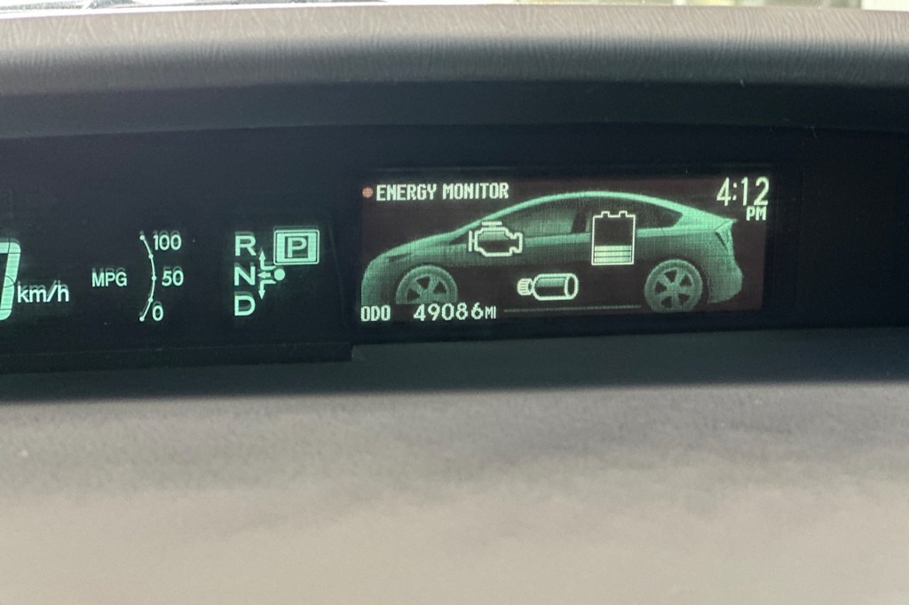 Thumbnail: 2015 Toyota Prius - 31