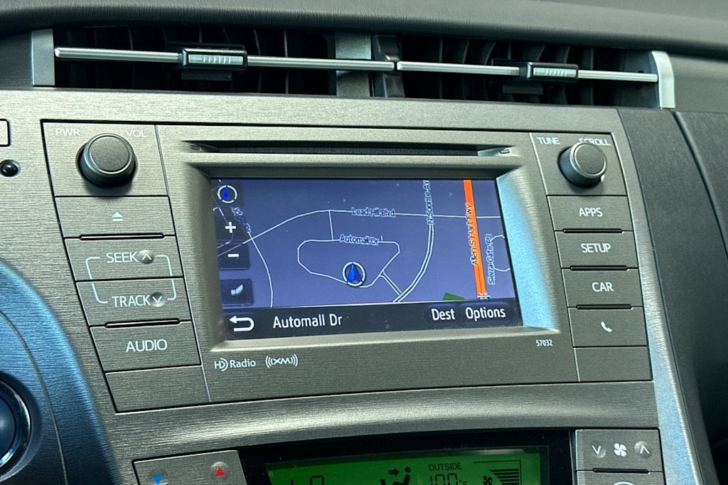 Thumbnail: 2015 Toyota Prius - 24