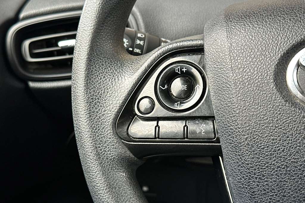 Thumbnail: 2019 Toyota Prius - 28