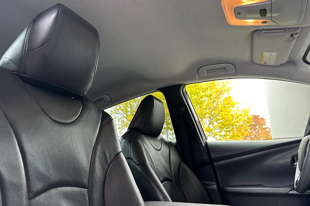 Thumbnail: 2019 Toyota Prius - 11