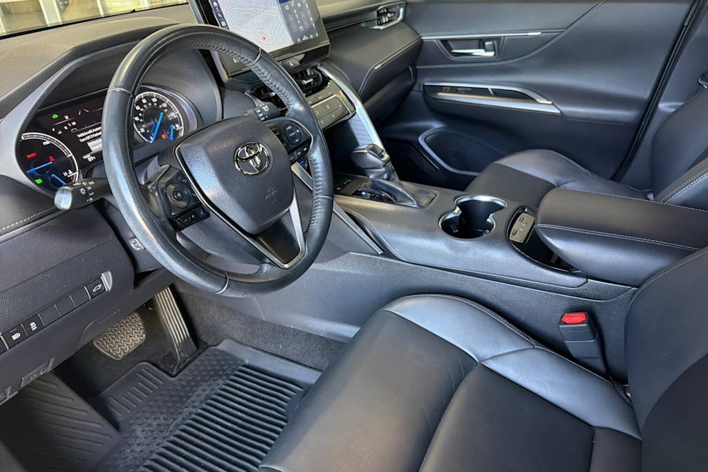 Thumbnail: 2022 Toyota Venza - 9