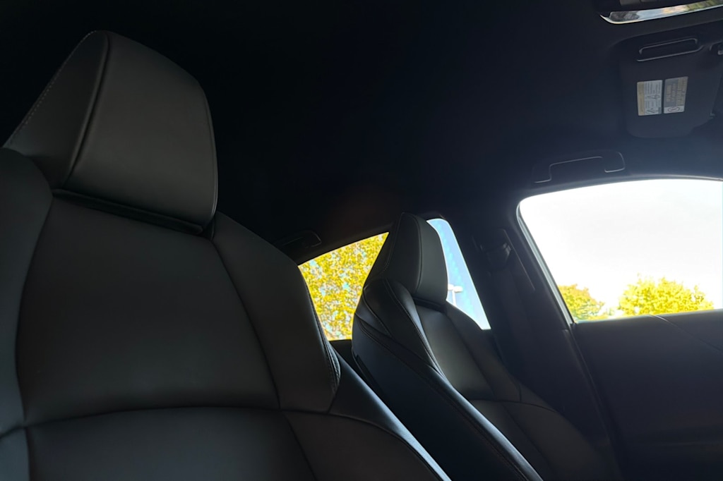 Thumbnail: 2022 Toyota Venza - 11