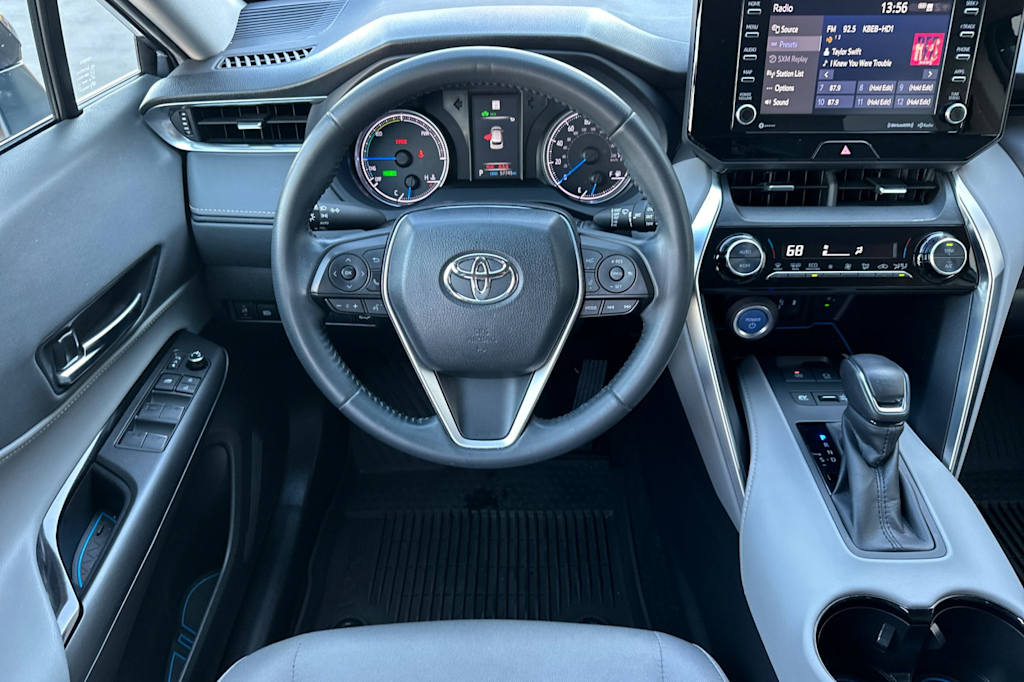 2021 Toyota Venza LE 9