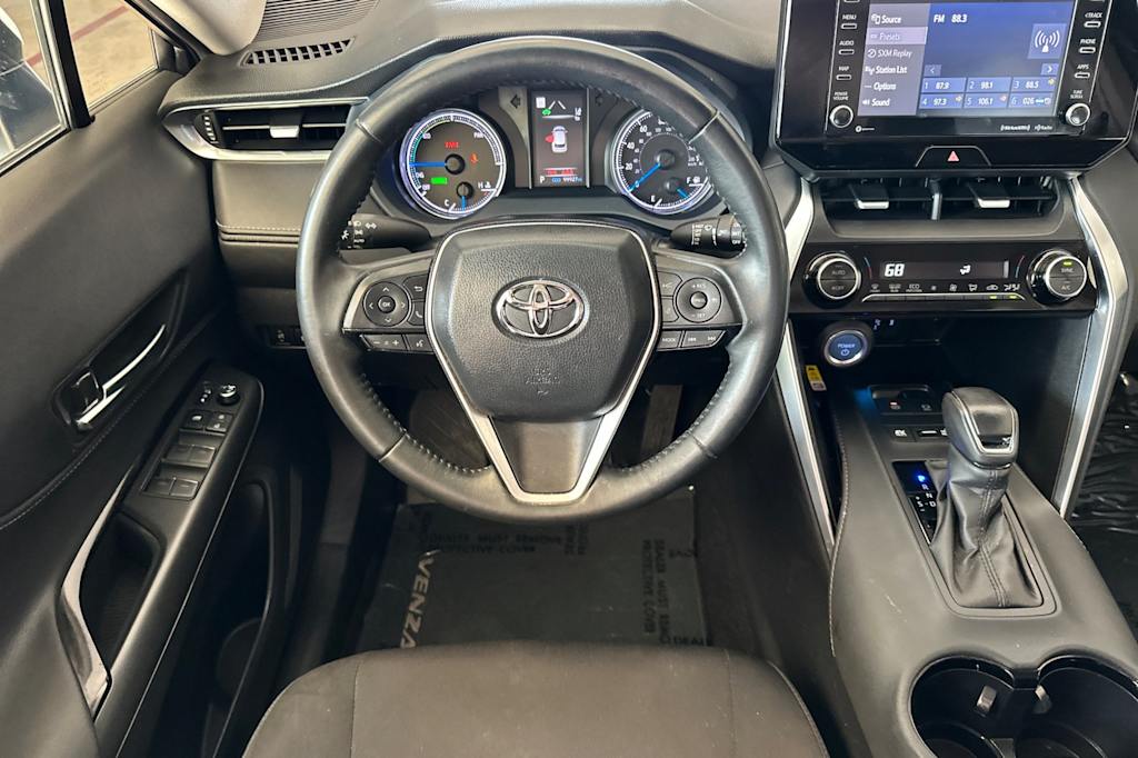 Thumbnail: 2021 Toyota Venza - 9