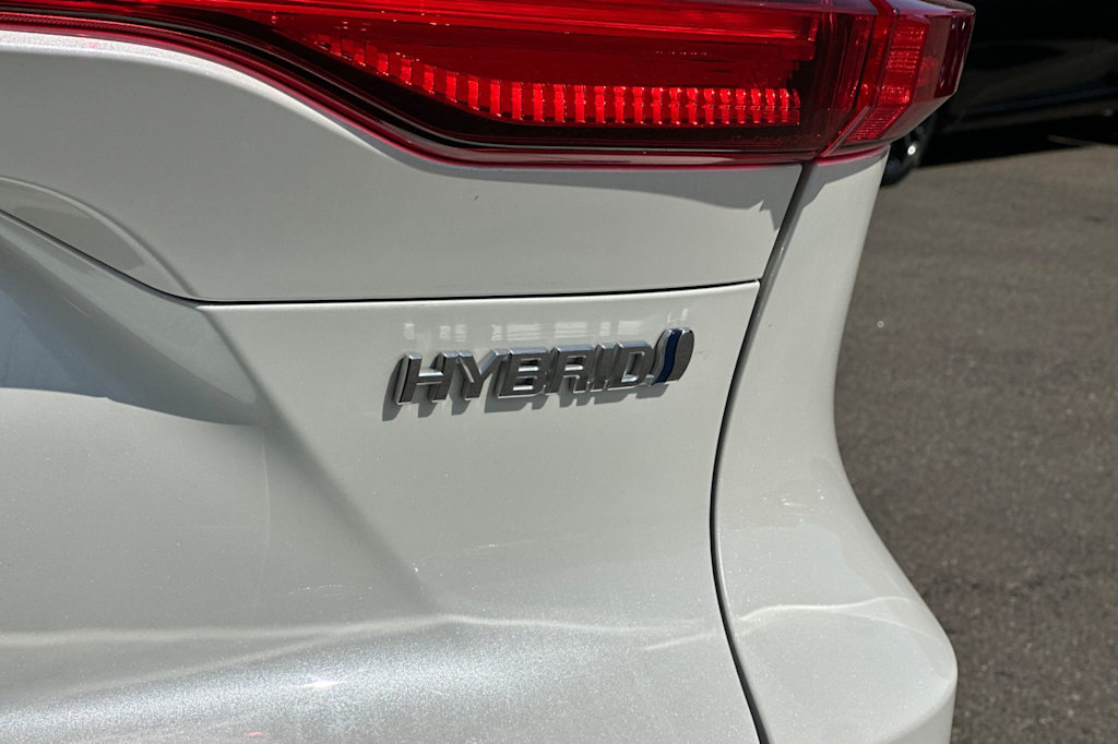 Thumbnail: 2021 Toyota Venza - 7