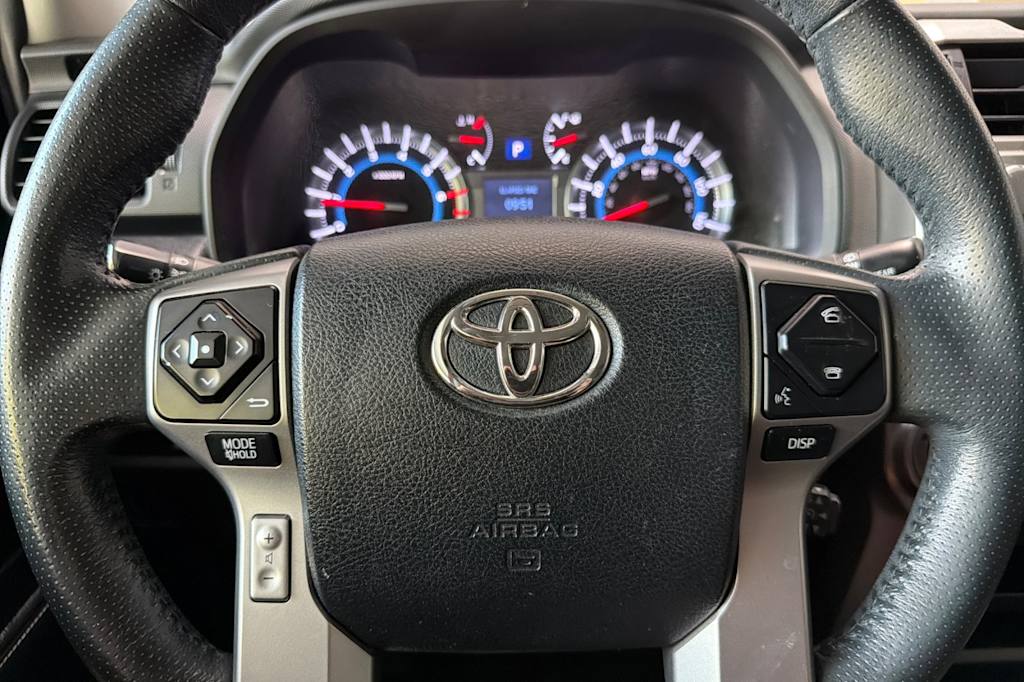 Thumbnail: 2018 Toyota 4Runner - 28