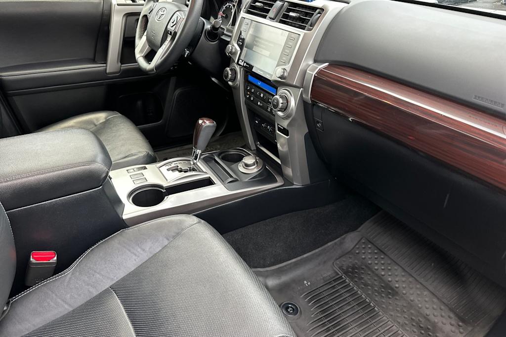 Thumbnail: 2022 Toyota 4Runner - 12