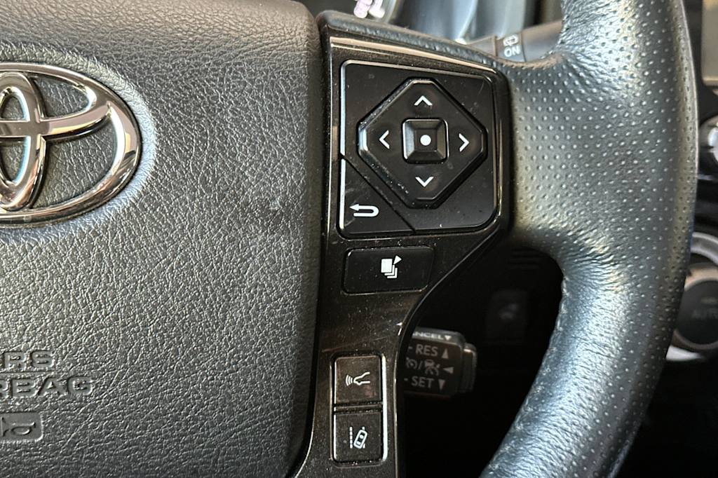 Thumbnail: 2023 Toyota 4Runner - 32