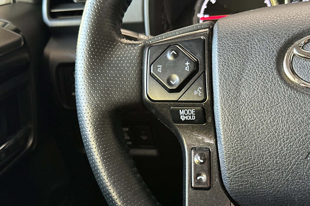 Thumbnail: 2023 Toyota 4Runner - 31