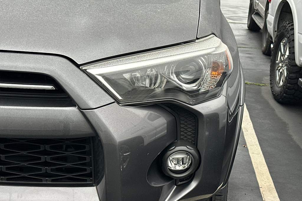 Thumbnail: 2021 Toyota 4Runner - 13