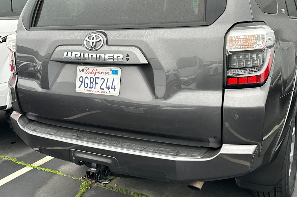 Thumbnail: 2021 Toyota 4Runner - 17