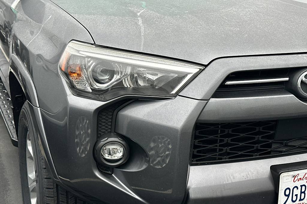 Thumbnail: 2021 Toyota 4Runner - 10