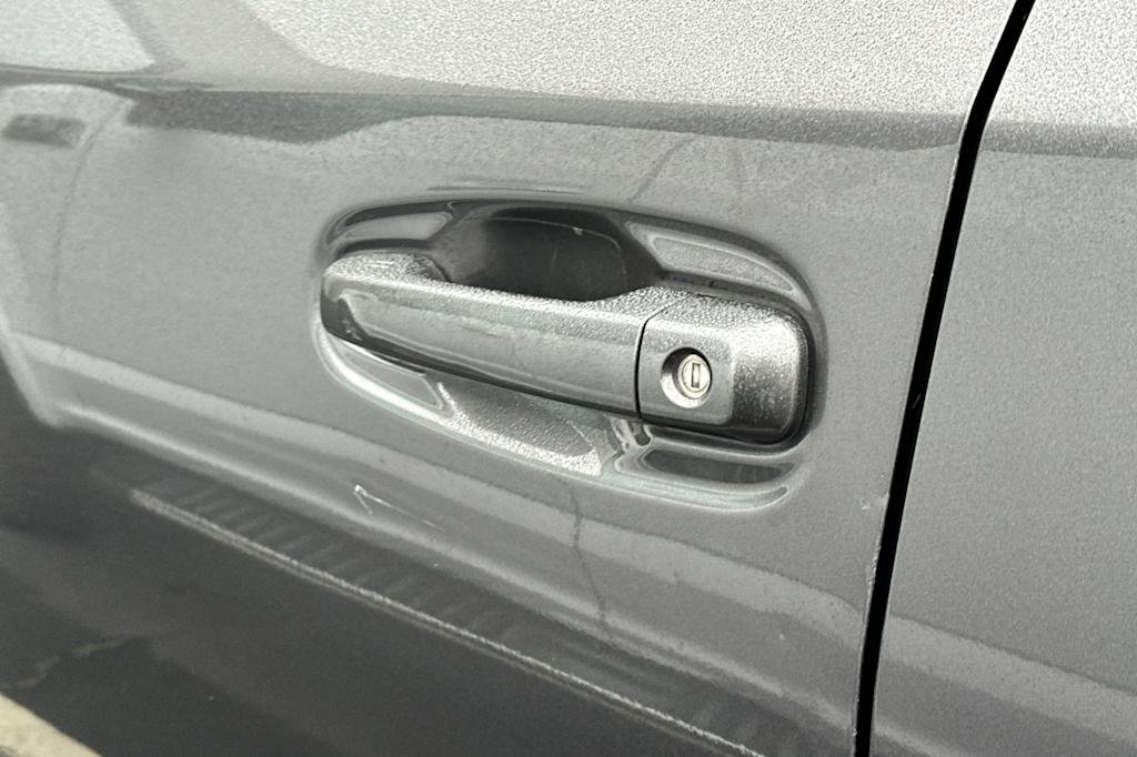 Thumbnail: 2021 Toyota 4Runner - 19