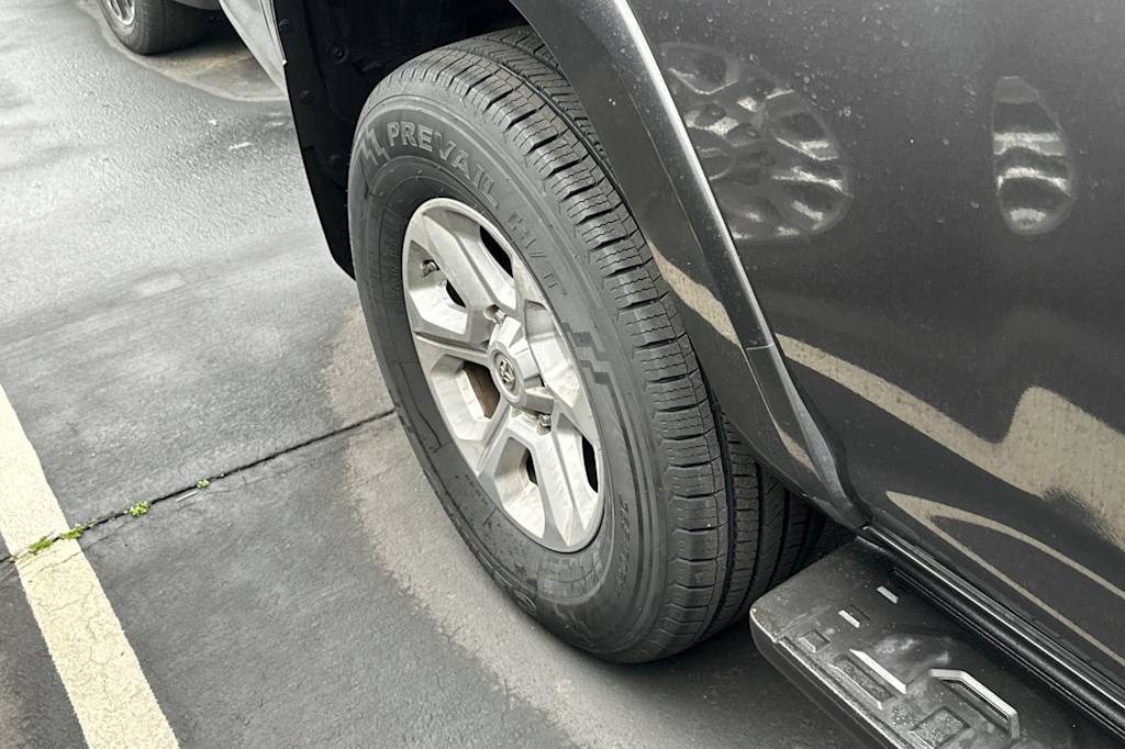 Thumbnail: 2021 Toyota 4Runner - 15