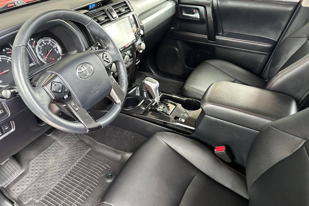 Thumbnail: 2023 Toyota 4Runner - 10