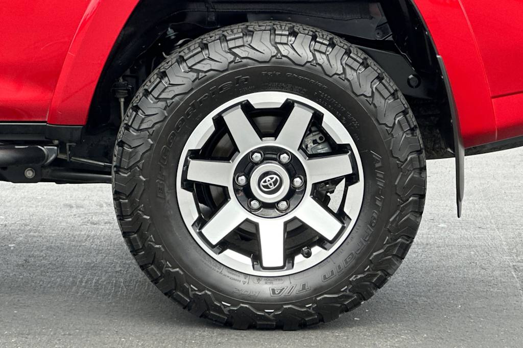 Thumbnail: 2023 Toyota 4Runner - 8