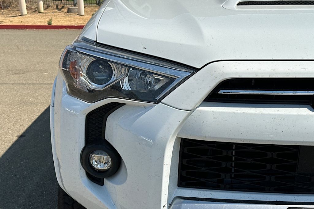 Thumbnail: 2023 Toyota 4Runner - 10