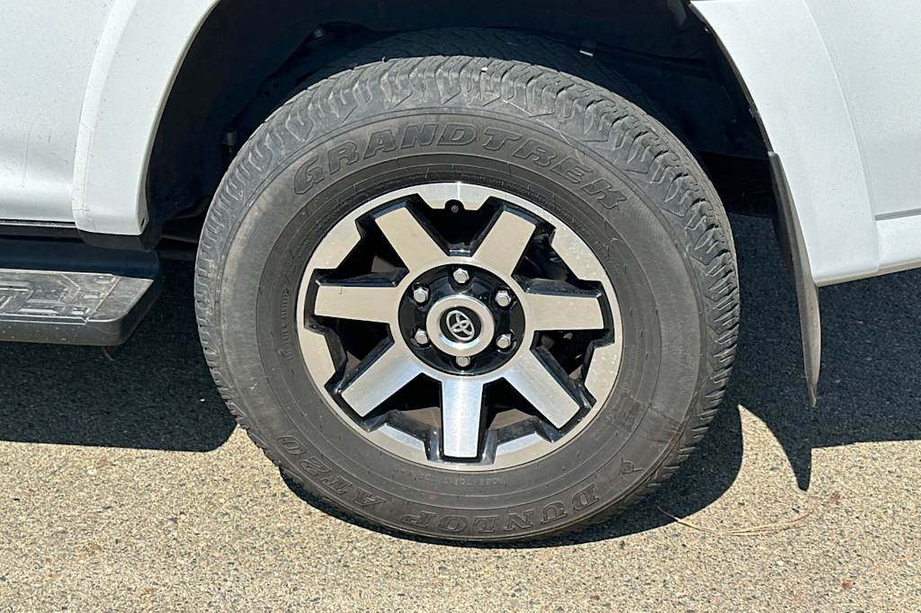 Thumbnail: 2023 Toyota 4Runner - 19