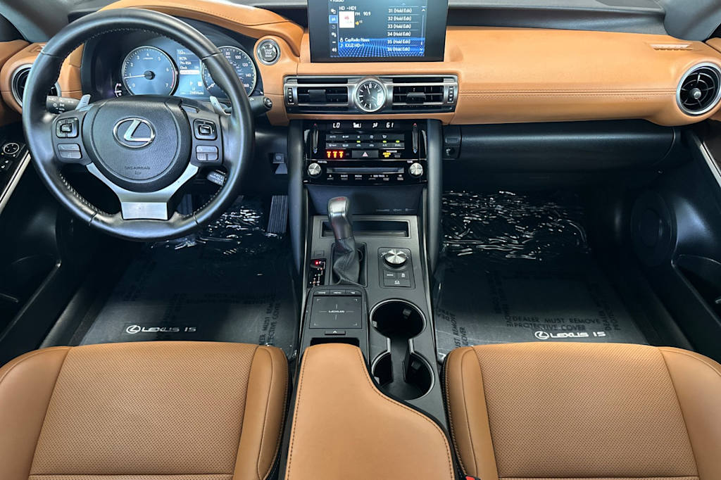 Thumbnail: 2021 Lexus IS - 2