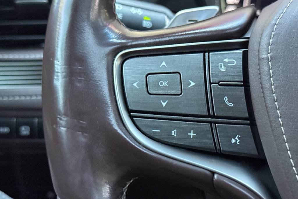 Thumbnail: 2019 Lexus LS - 30