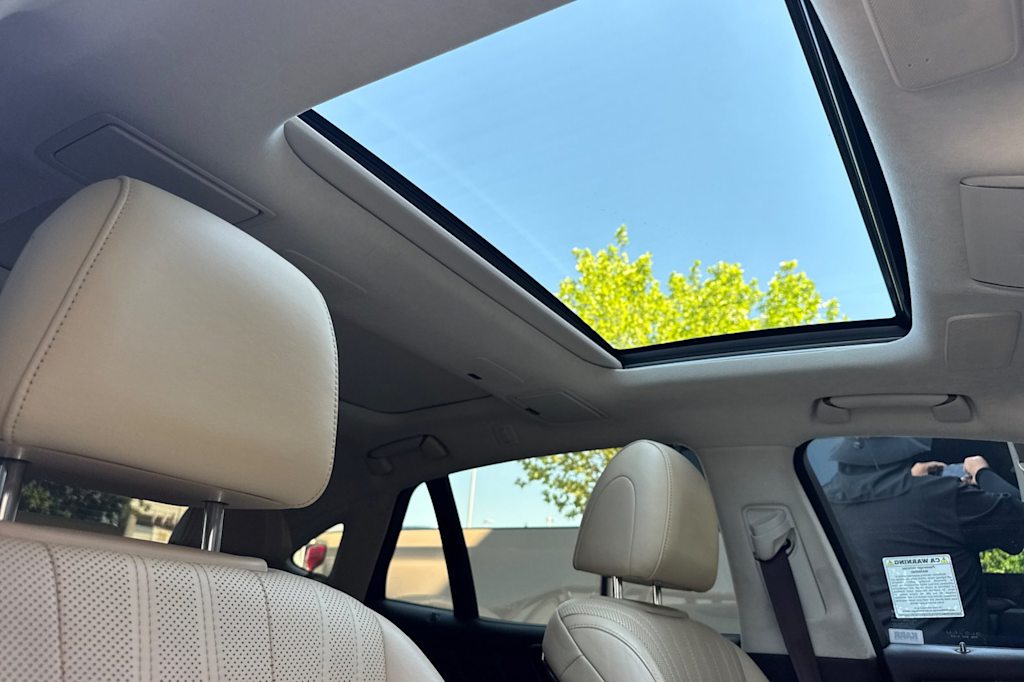 Thumbnail: 2019 Lexus LS - 23