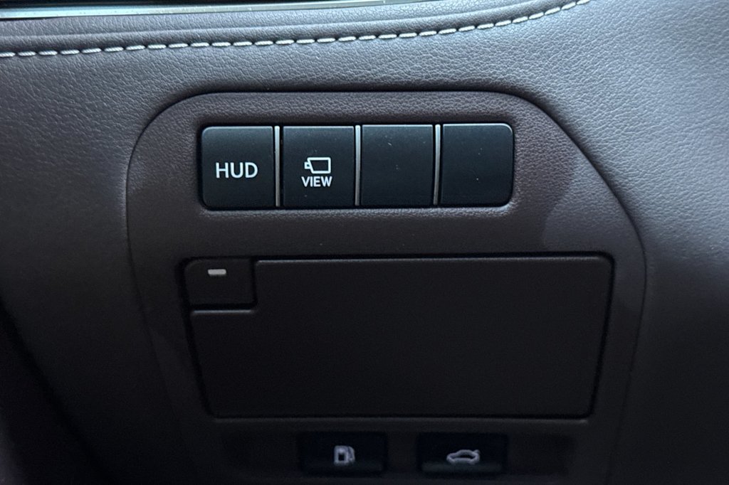 Thumbnail: 2019 Lexus LS - 33