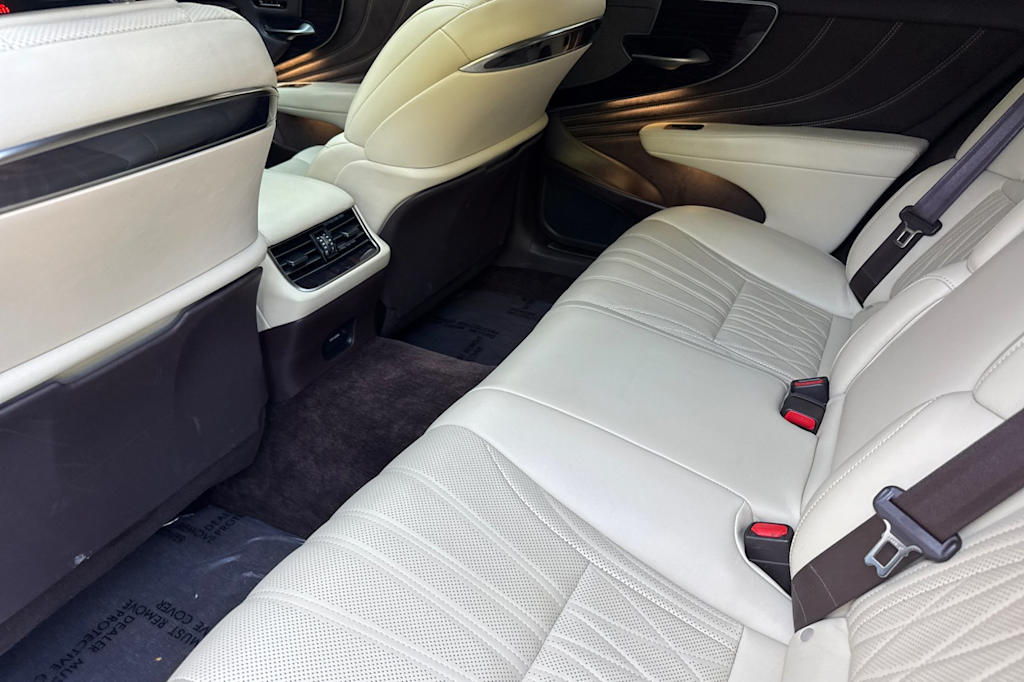 Thumbnail: 2019 Lexus LS - 10