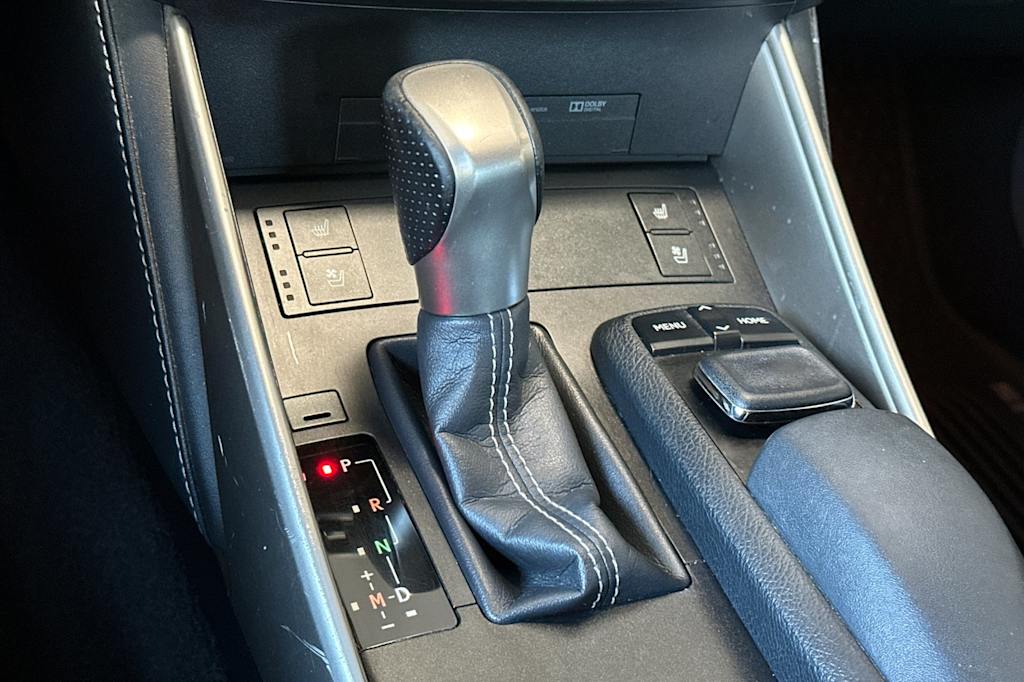 Thumbnail: 2016 Lexus IS - 14