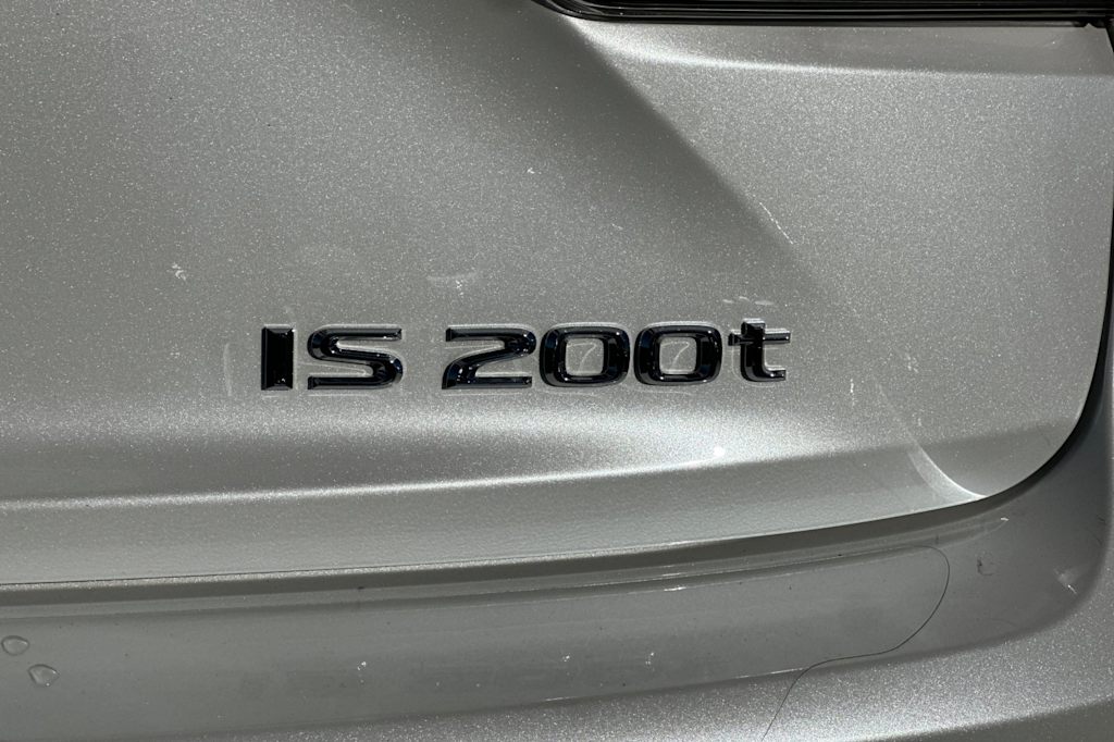 Thumbnail: 2017 Lexus IS - 7