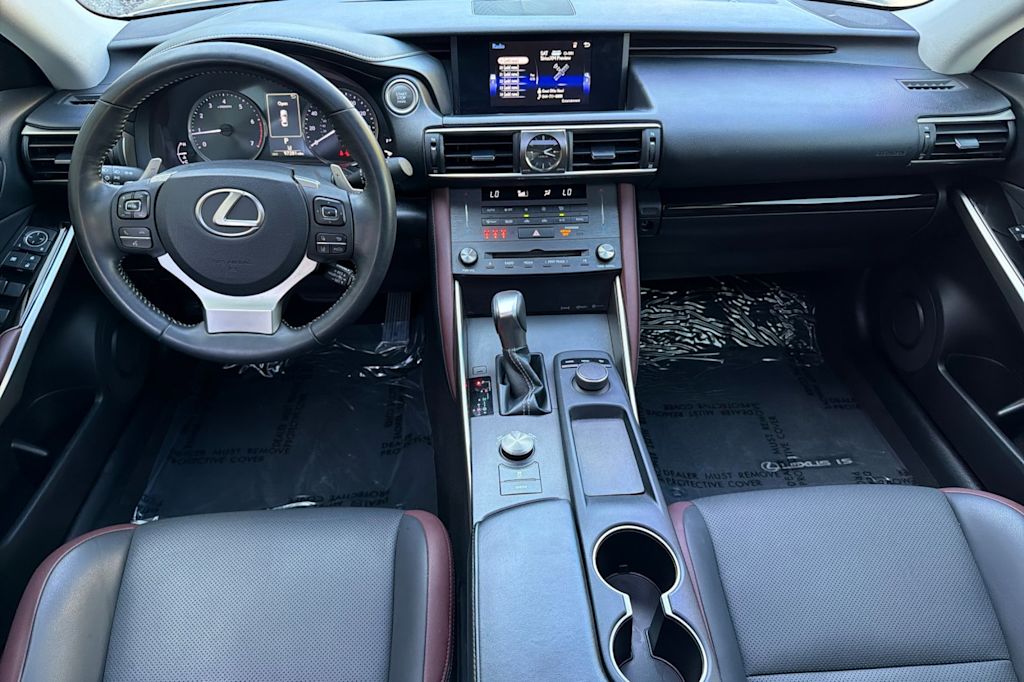 Thumbnail: 2019 Lexus IS - 2