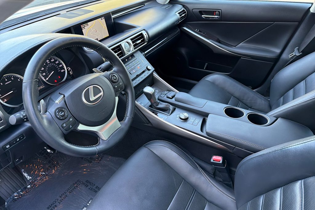 Thumbnail: 2015 Lexus IS - 9