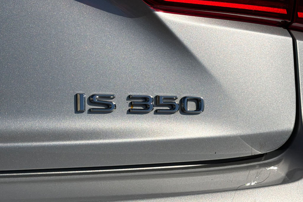 Thumbnail: 2015 Lexus IS - 7