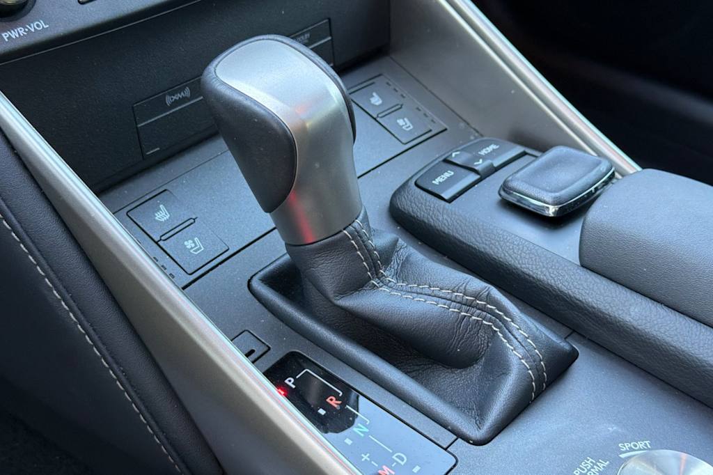 Thumbnail: 2015 Lexus IS - 14