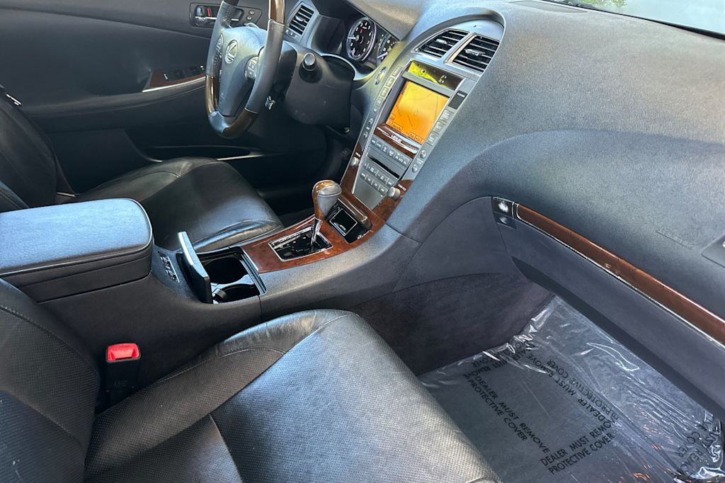Thumbnail: 2011 Lexus ES - 11