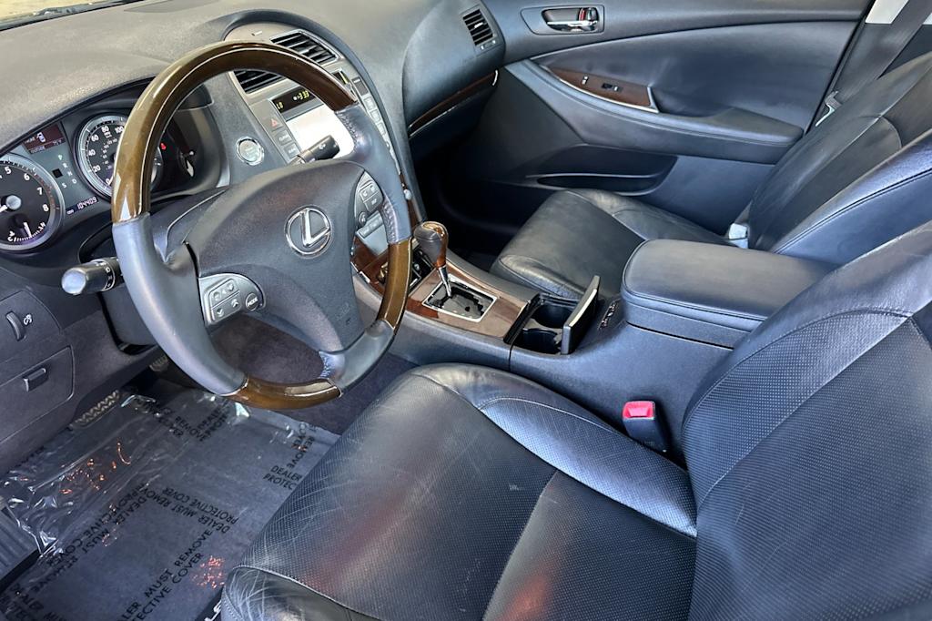 Thumbnail: 2011 Lexus ES - 9