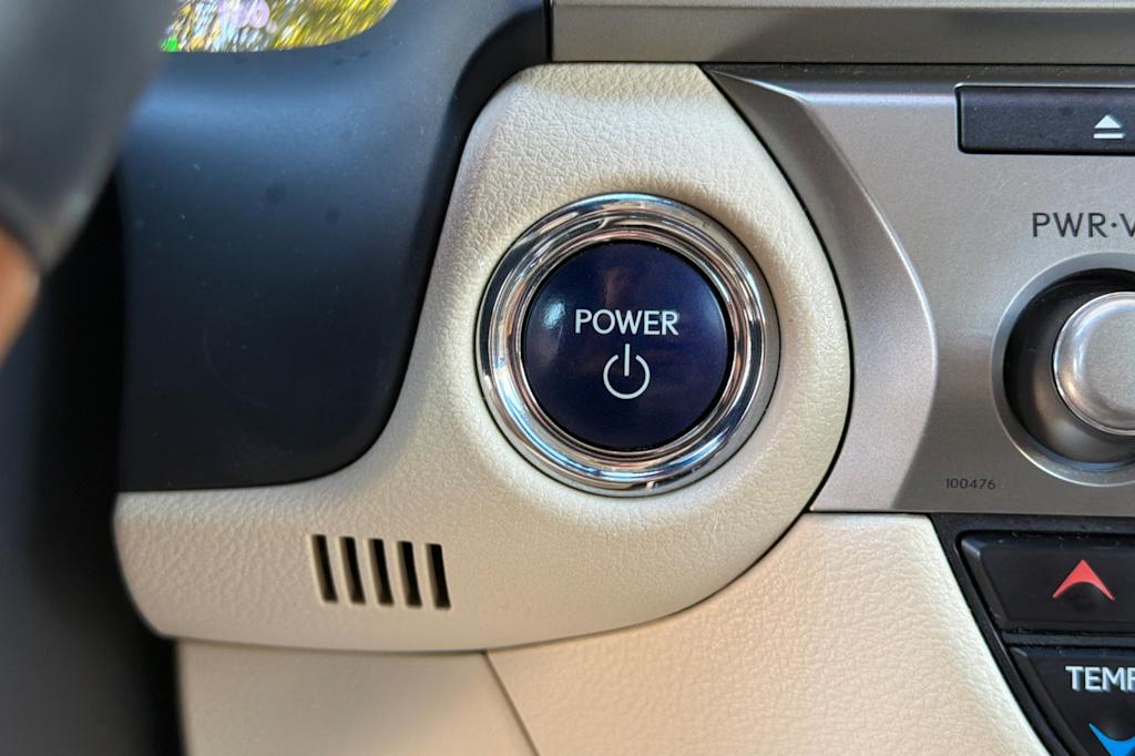 Thumbnail: 2015 Lexus ES - 28