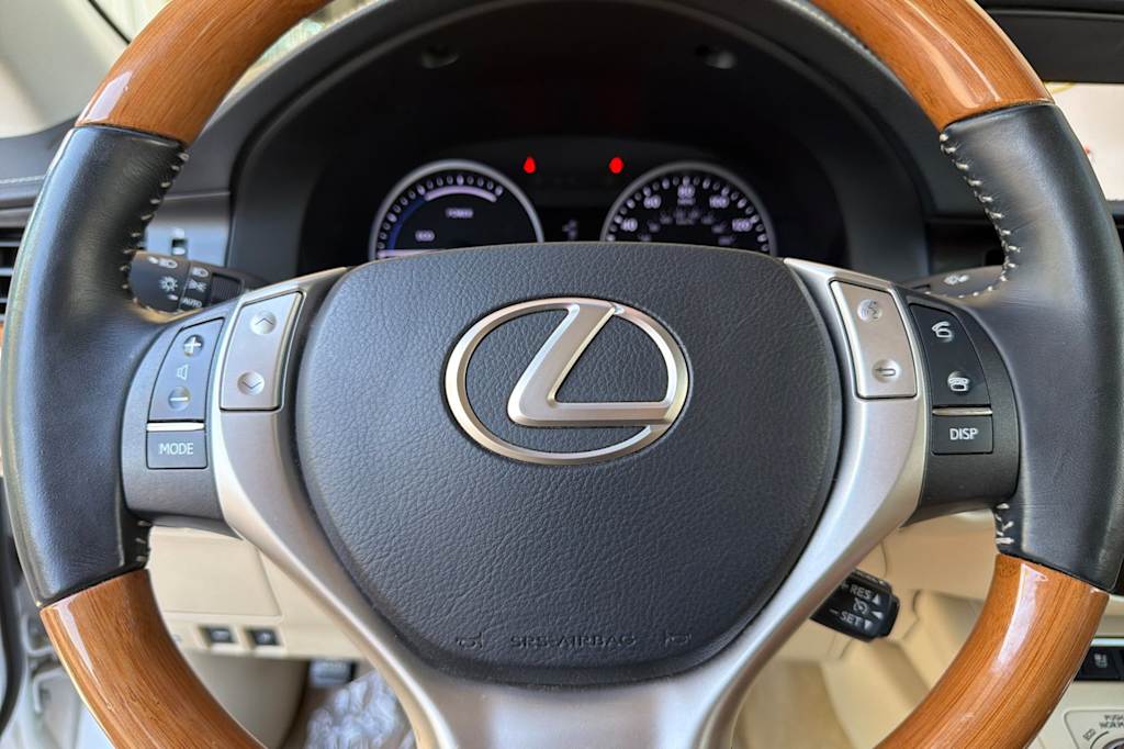Thumbnail: 2015 Lexus ES - 29