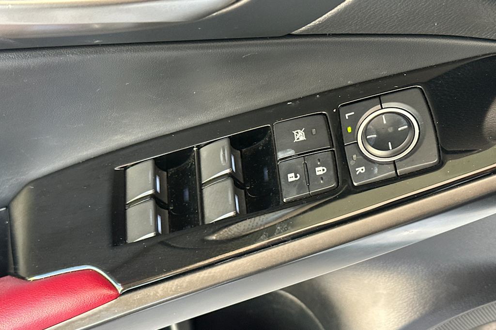 Thumbnail: 2021 Lexus IS - 20