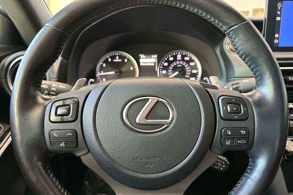 Thumbnail: 2021 Lexus IS - 28
