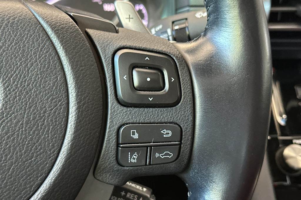 Thumbnail: 2021 Lexus IS - 30