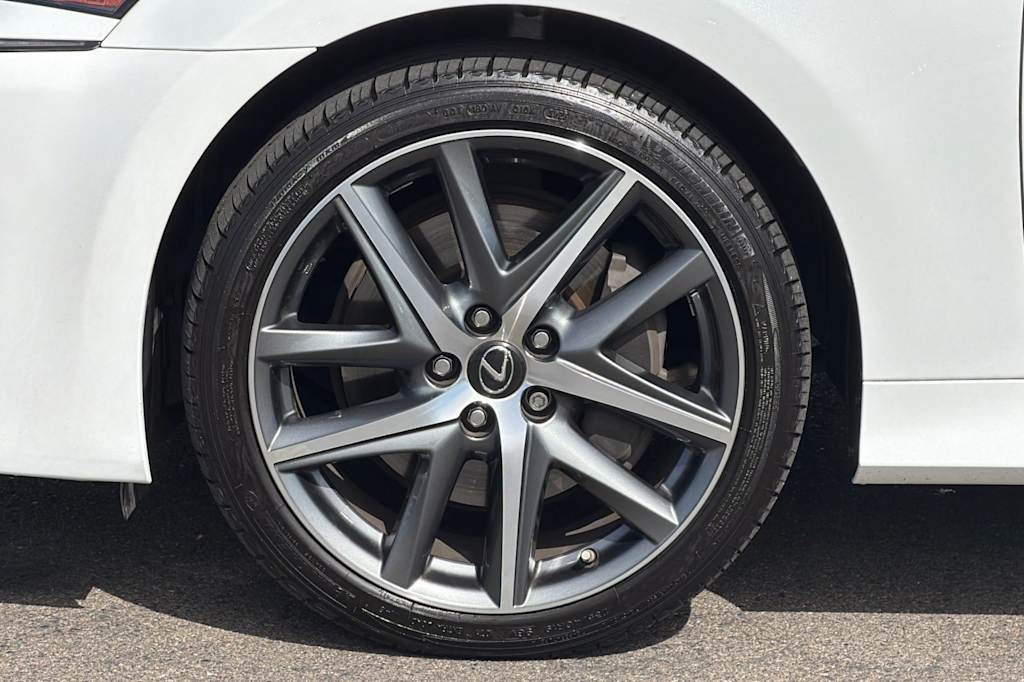 Thumbnail: 2018 Lexus GS - 8