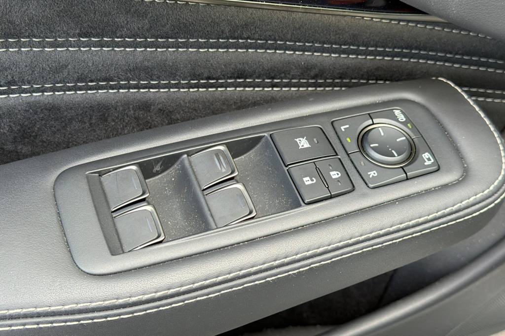 Thumbnail: 2024 Lexus ES - 20
