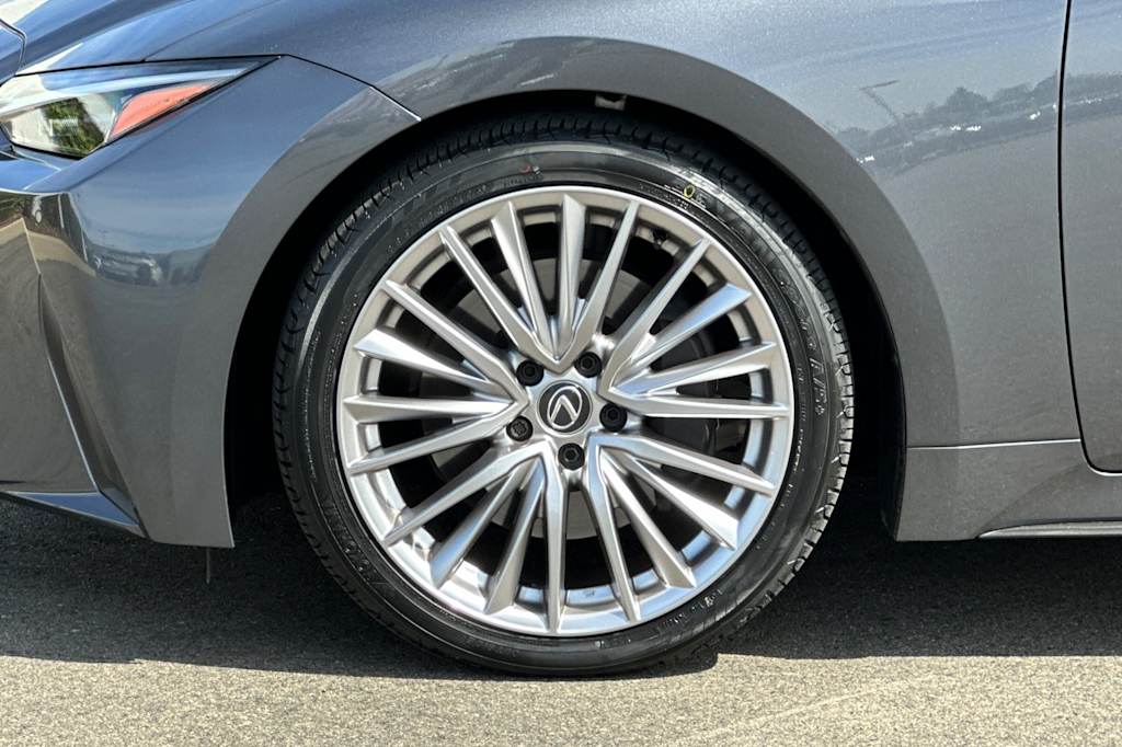 Thumbnail: 2023 Lexus IS - 8