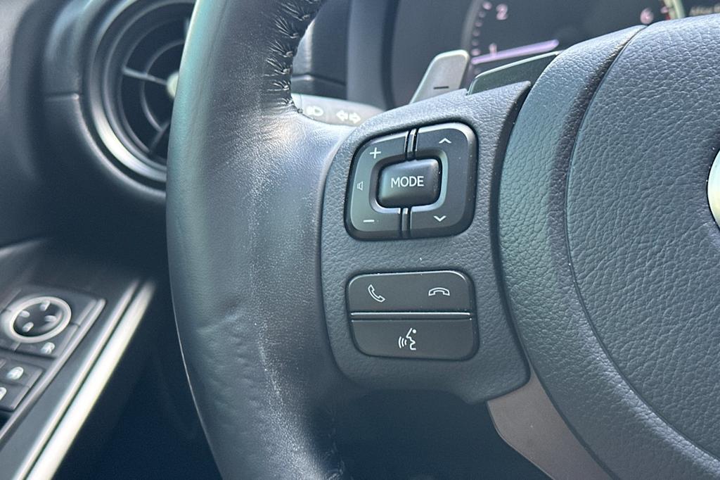 Thumbnail: 2023 Lexus IS - 29