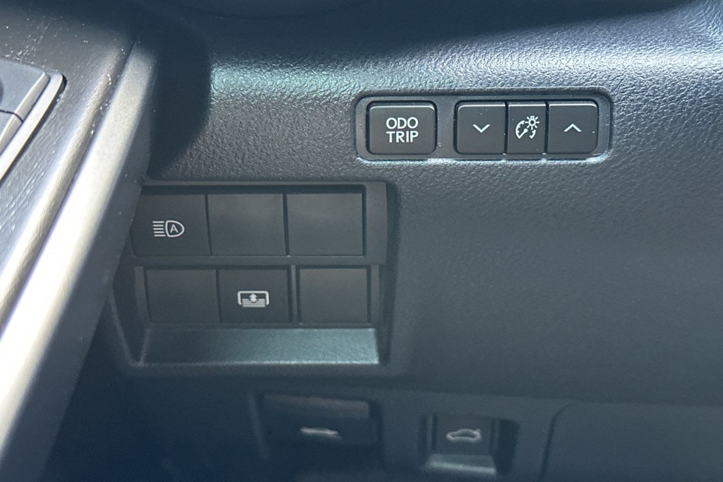 Thumbnail: 2023 Lexus IS - 32