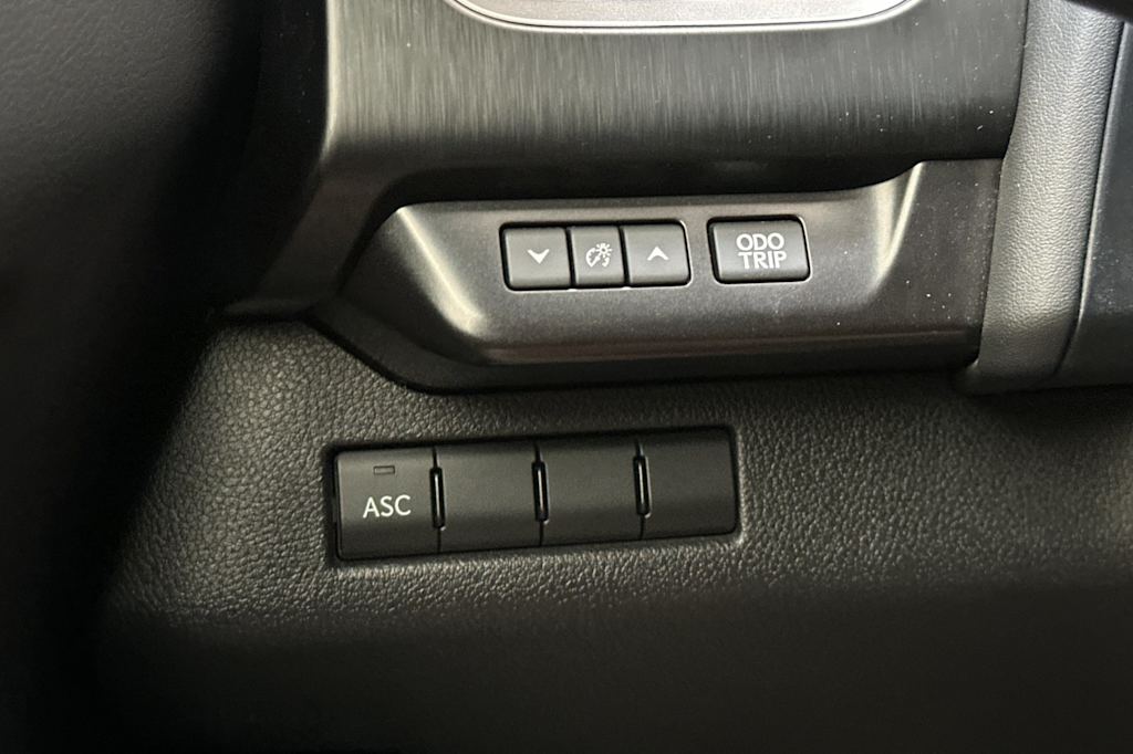 2022 Lexus UX 250h 33