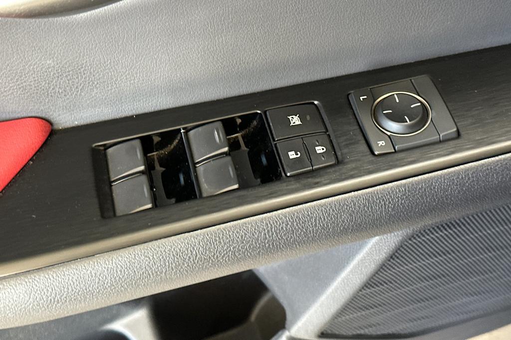 2022 Lexus UX 250h 22